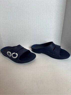 OOFOS OOahh Unisex Sandals Navy Blue size M7/W9